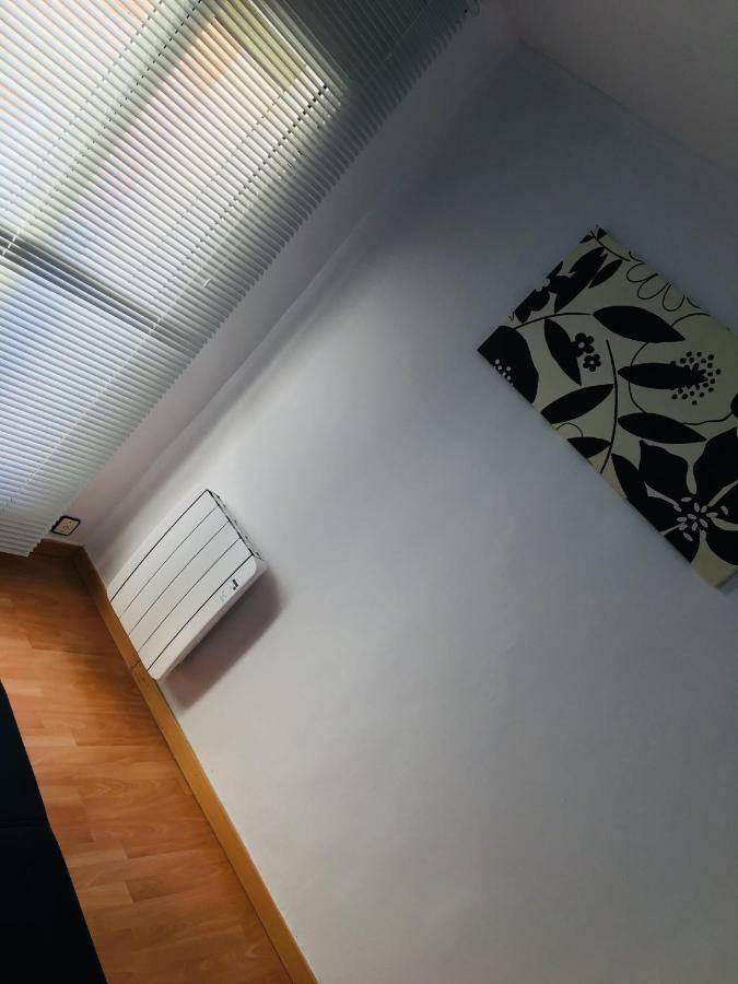 Apartamento Good Vibes Apartment Zaragoza Exterior photo