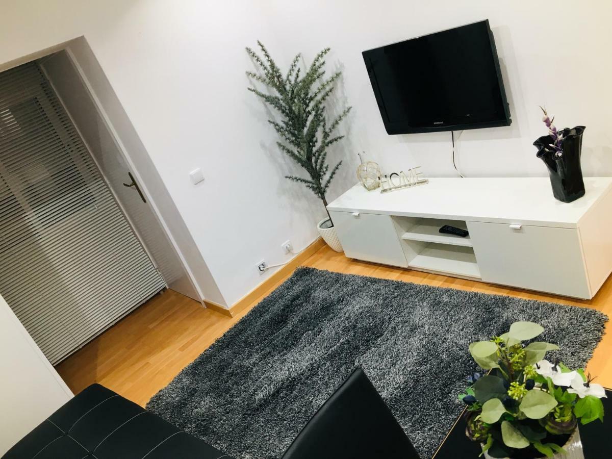 Apartamento Good Vibes Apartment Zaragoza Exterior photo