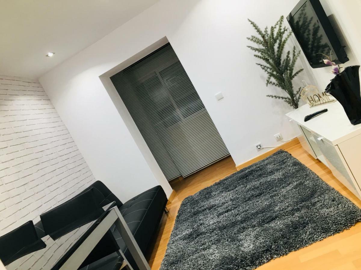 Apartamento Good Vibes Apartment Zaragoza Exterior photo